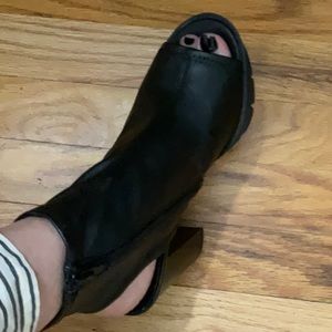 Black Open toe block heel shoes